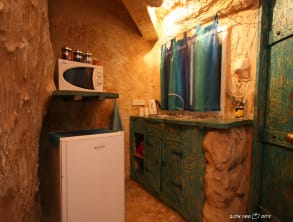 בקתות%20ומערות%20נוף%20הגליל%20,%20יערה